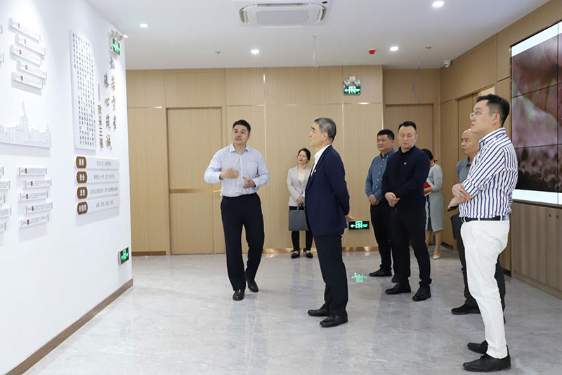 1677811588896843.jpg 02.jpg